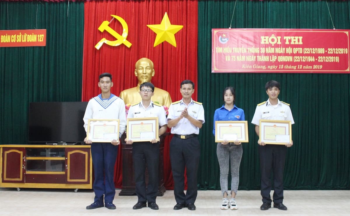 Thi tìm hiểu 30 năm Ngày hội Quốc phòng toàn dân và 75 năm Ngày thành lập Quân đội Nhân dân Việt Nam