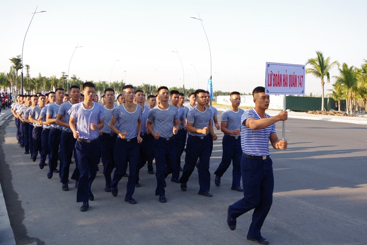 Tuổi trẻ Vùng 1 Hải quân tham gia giải việt dã truyền thống tỉnh Quảng Ninh