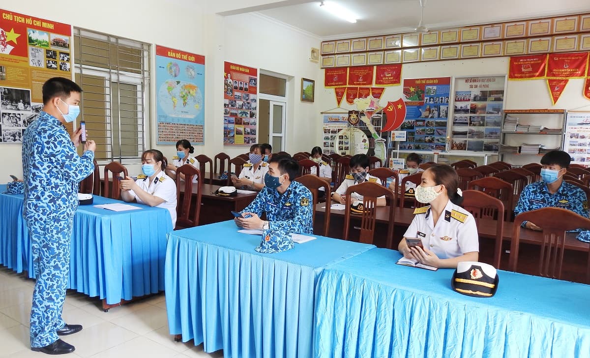 Lữ đoàn Tàu ngầm 189 nhắn tin ủng hộ 25 triệu đồng phòng, chống dịch bệnh Covid-19