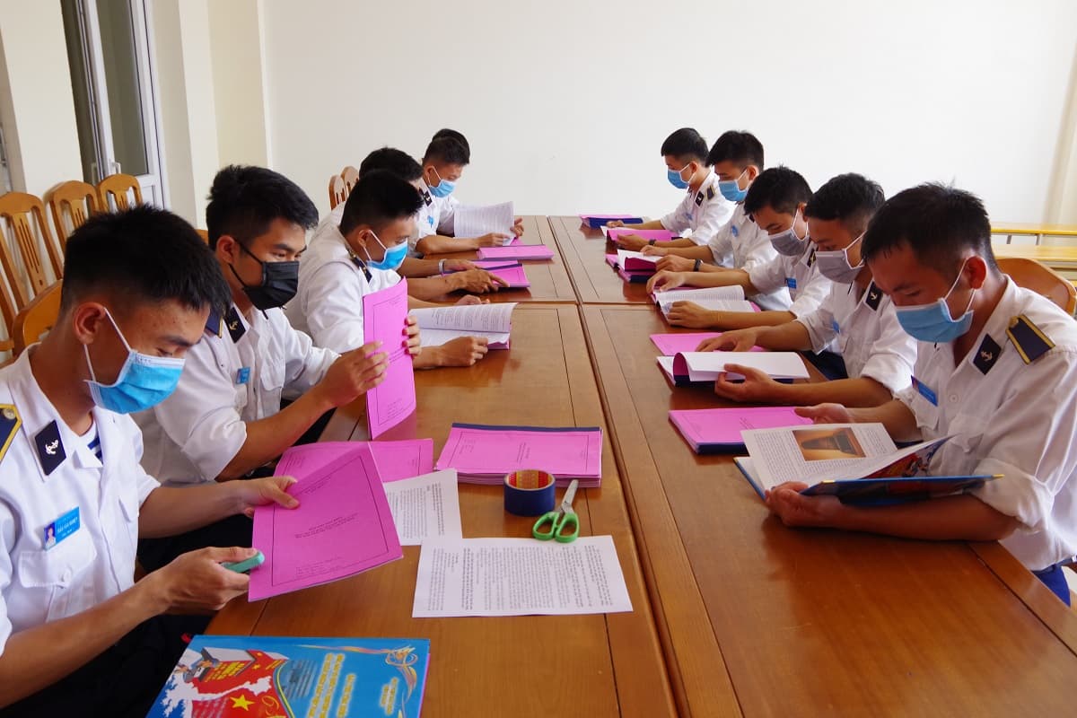 Học viện Hải quân: Gần 4.000 bài thi tìm hiểu “Biển, đảo Tổ quốc và truyền thống 65 năm Hải quân Nhân dân Việt Nam anh hùng”
