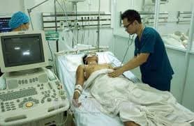 Tàu 210, Vùng 2 tiếp tục cấp cứu ngư dân bị nạn trên biển