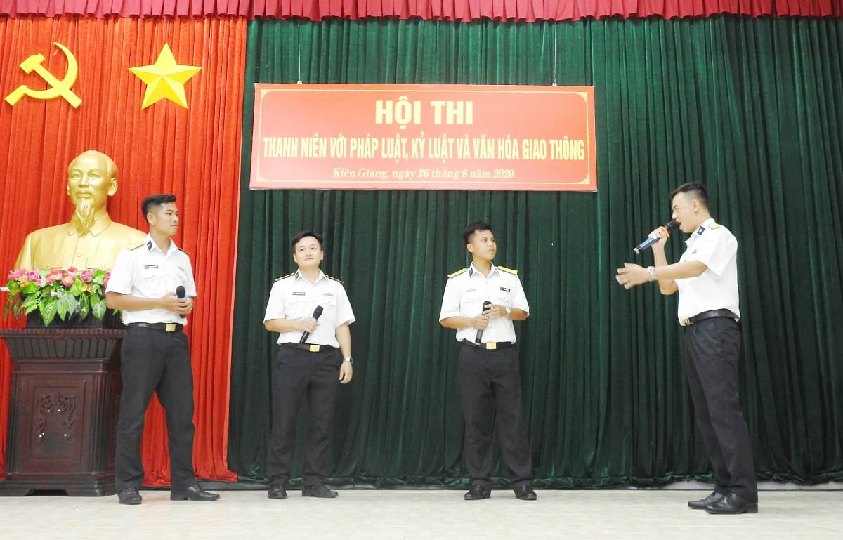 Lữ đoàn 127: Hội thi “Thanh niên với pháp luật, kỷ luật và văn hóa giao thông”