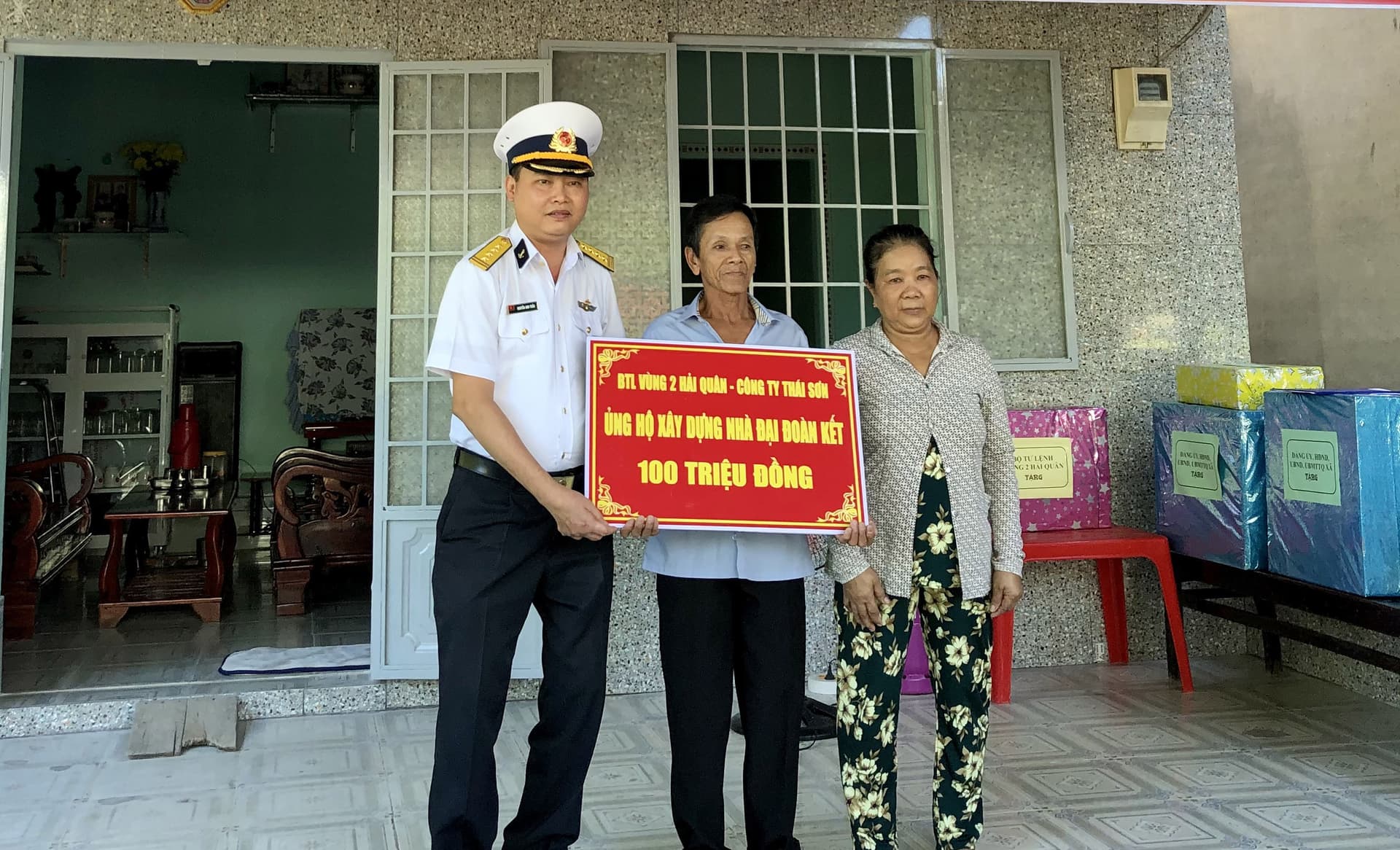 Vùng 2: Bàn giao nhà “Đại đoàn kết”
