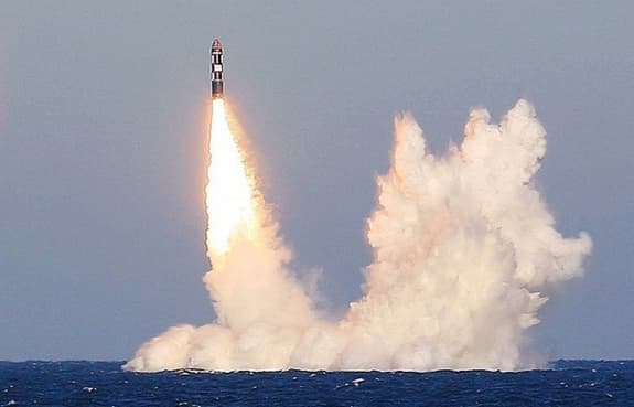 Nga phóng thành công tên lửa đạn đạo từ tàu ngầm hạt nhân Vladimir Monomakh