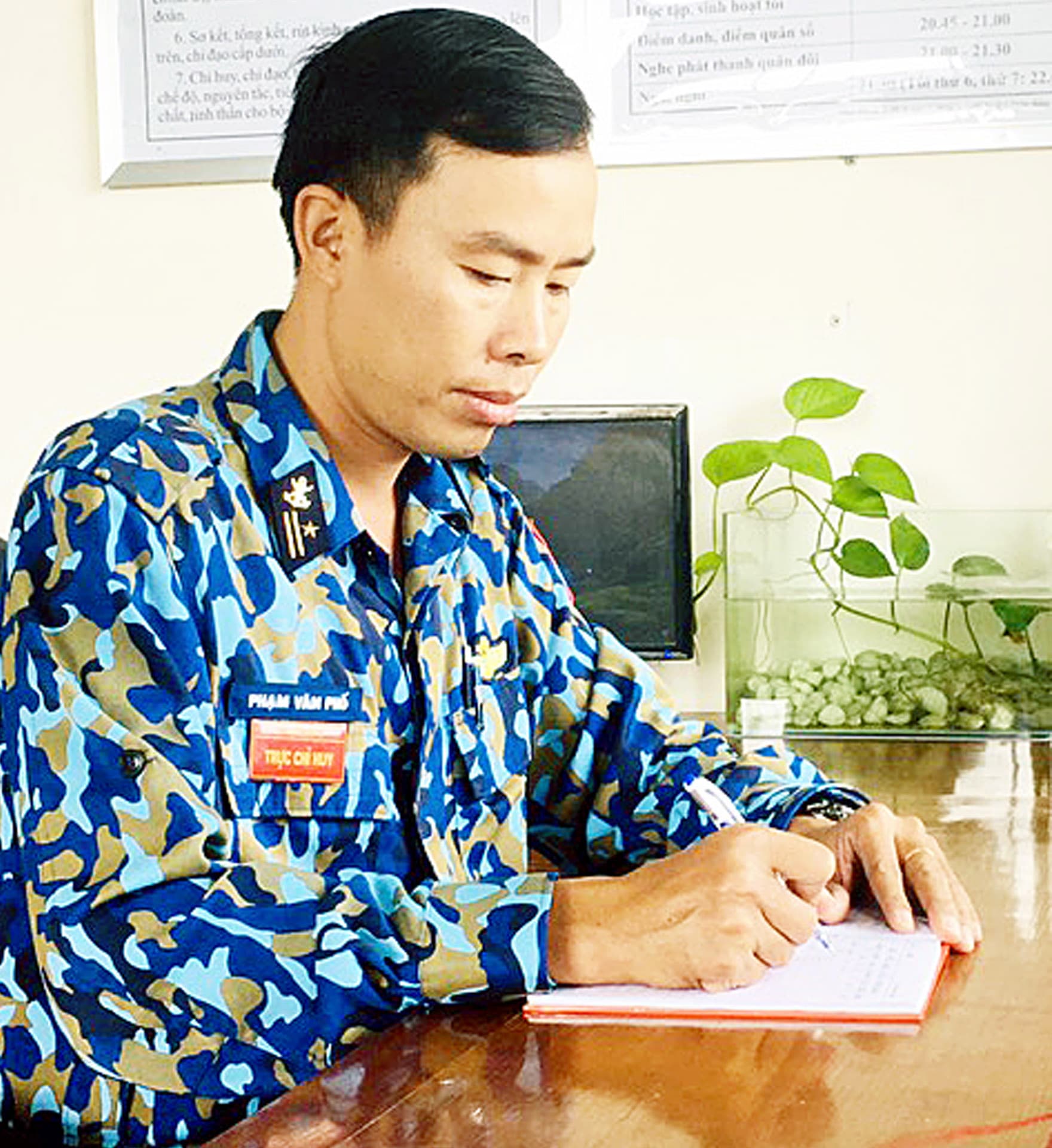 Tiểu đoàn trưởng toàn năng