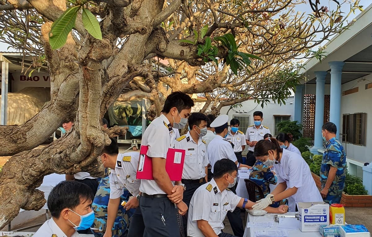 Hải đoàn 129 khám sức khỏe định kỳ cho cán bộ, người lao động năm 2020