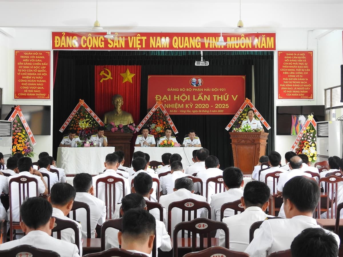 Đảng bộ bộ phận Hải đội 921 được chọn đại hội trước trong Đảng bộ Công ty Hải sản Trường Sa