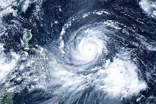 Bão Vongfong diễn biến phức tạp