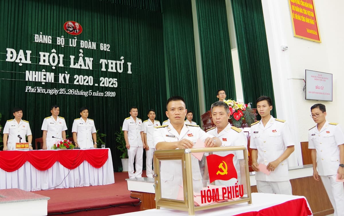 Đại hội Đảng bộ Lữ đoàn 682: Xây dựng Lữ đoàn "Chính quy kỷ luật, gương mẫu đi đầu, an toàn làm chủ, quyết chiến quyết thắng"