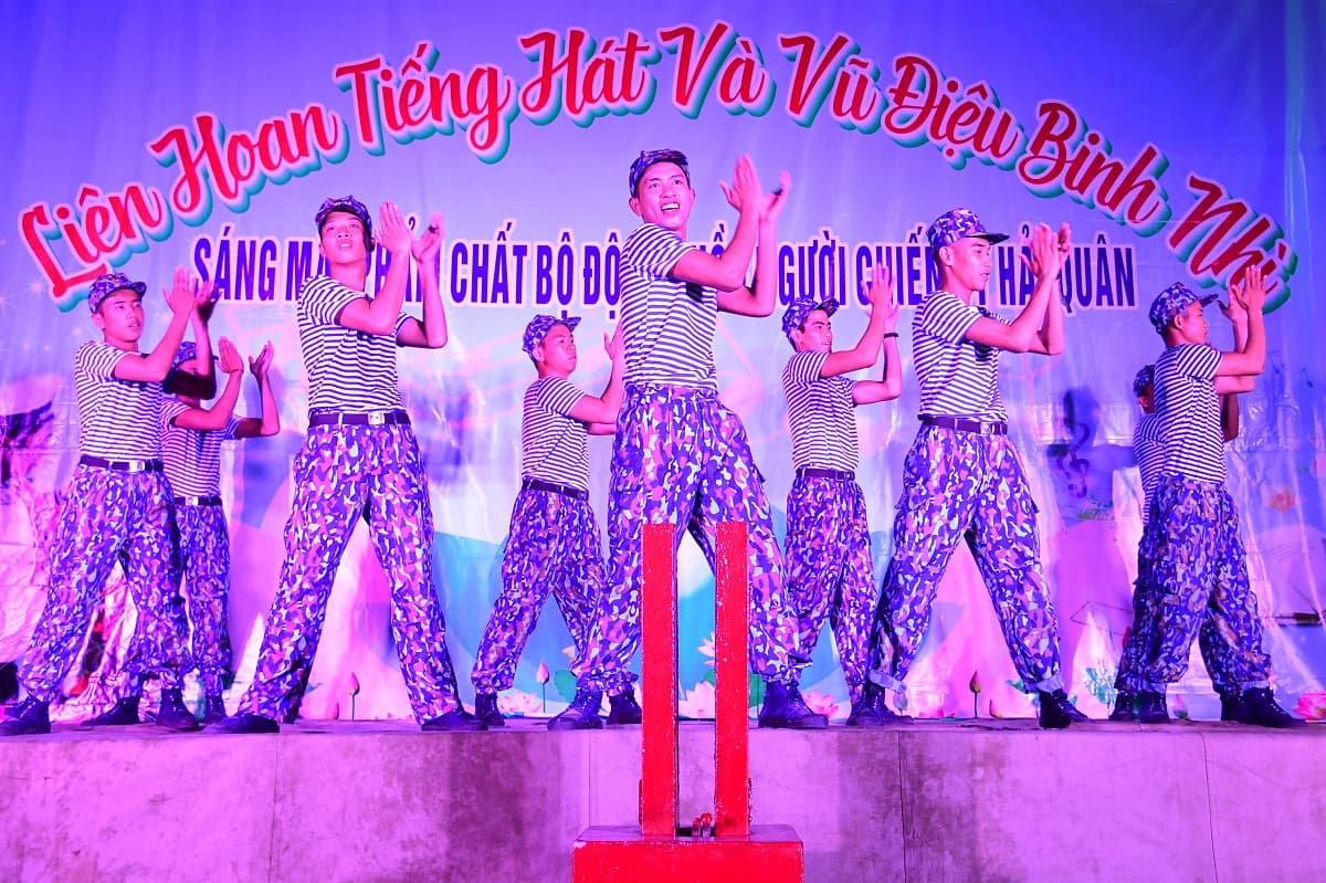 Liên hoan “Sáng mãi phẩm chất Bộ đội Cụ Hồ-Người chiến sĩ Hải quân”