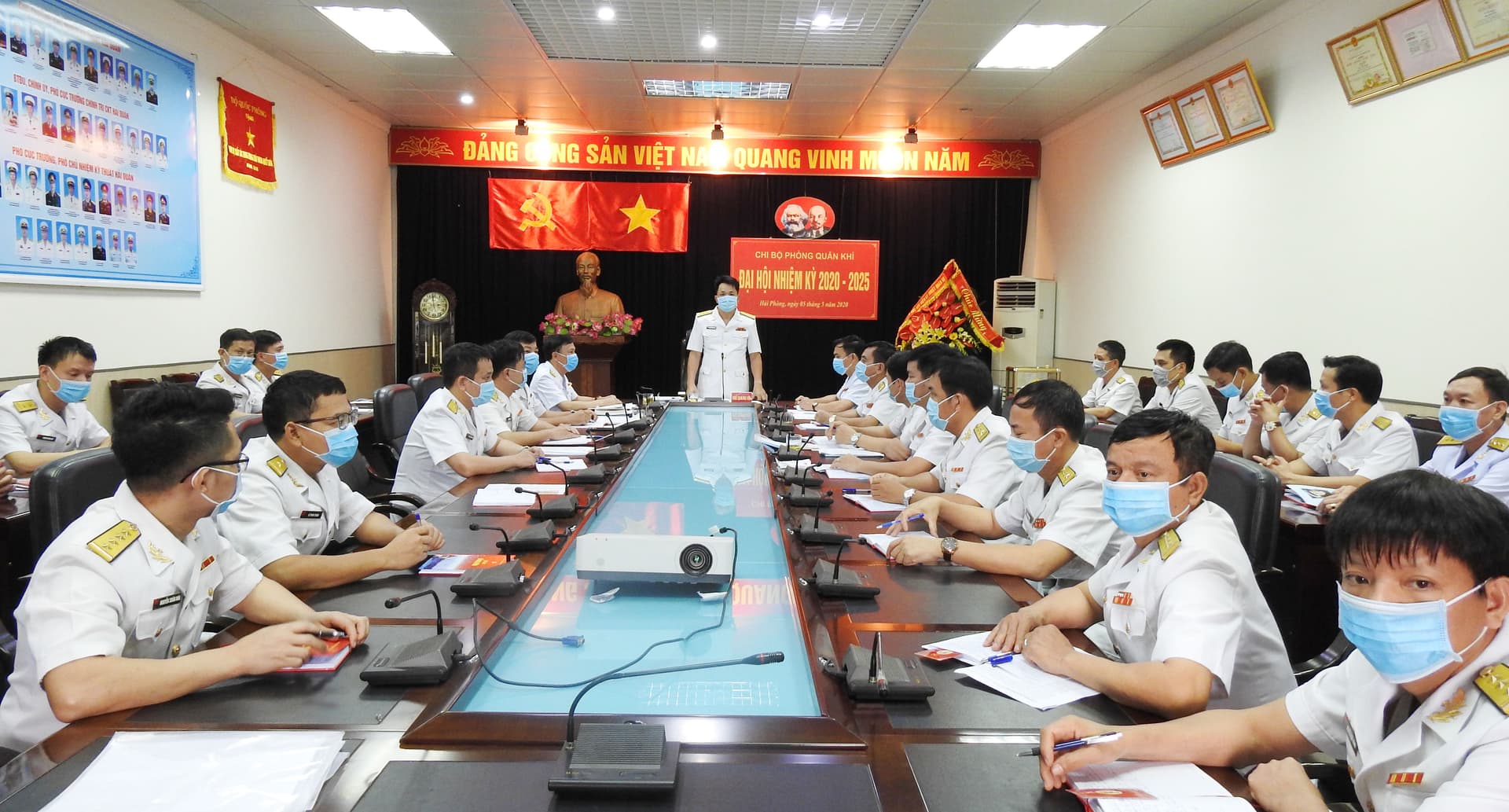 Chi bộ Phòng Quân khí đại hội làm trước trong Đảng bộ Cục Kỹ thuật Hải quân