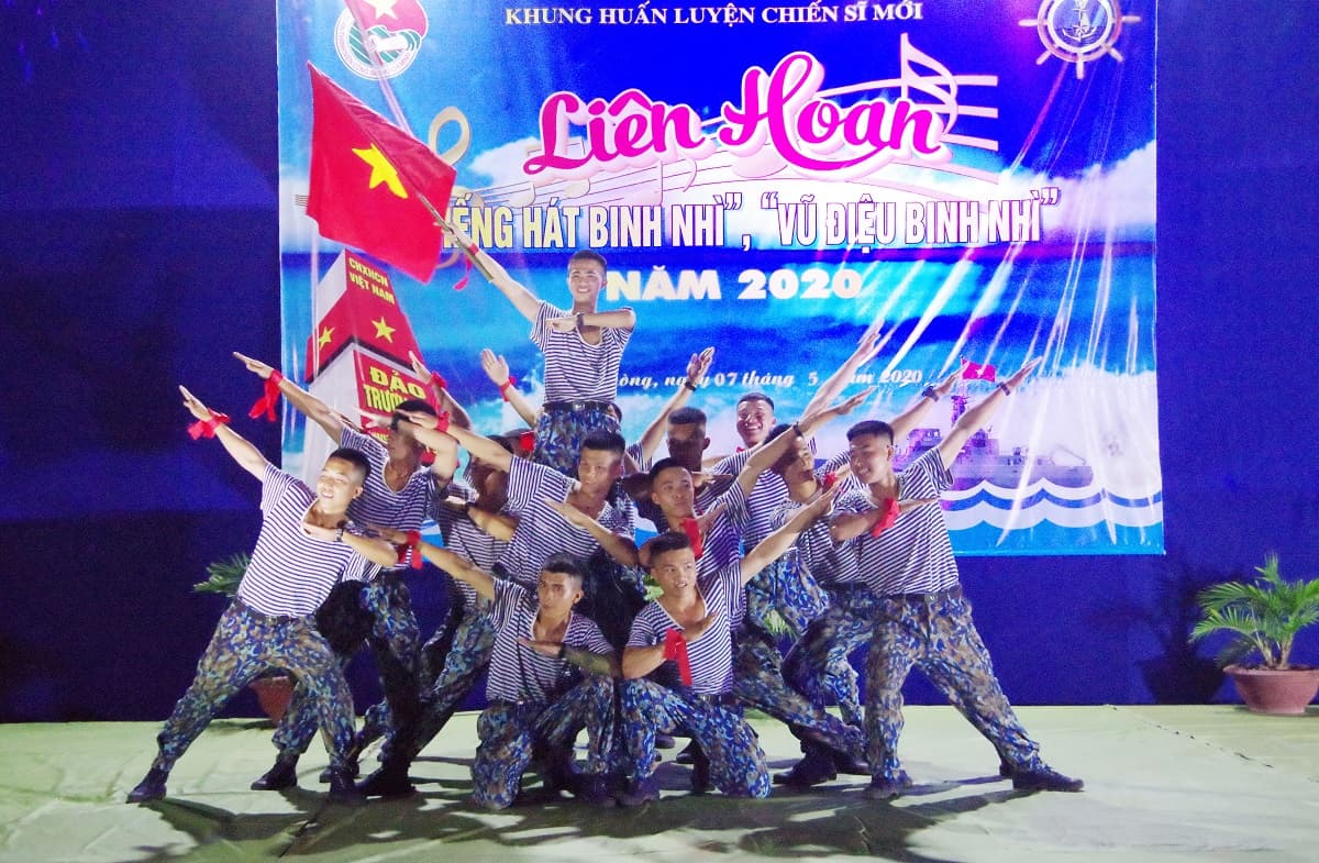 Lữ đoàn Công binh 131 Hải quân: Liên hoan "Tiếng hát binh nhì", "Vũ điệu binh nhì"