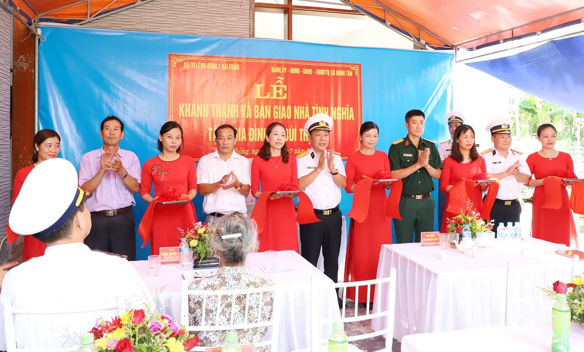 Bộ Tư lệnh Vùng 1 khánh thành và bàn giao nhà tình nghĩa