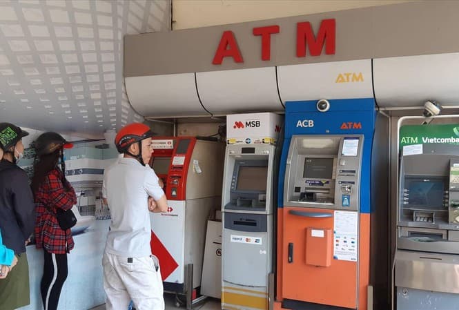 Suýt mất tiền vì chuyển khoản