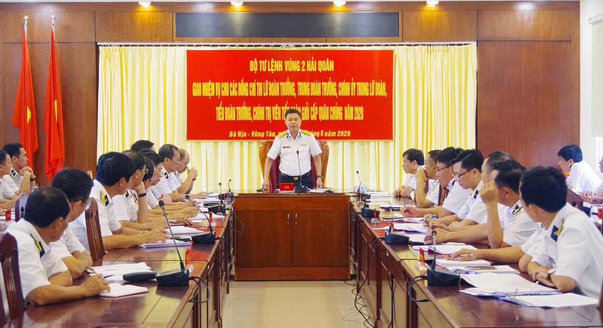 Vùng 2 Hải quân: Giao nhiệm vụ cho cán bộ tham gia Hội thi trung, lữ đoàn trưởng, chính uỷ trung, lữ đoàn giỏi cấp Quân chủng
