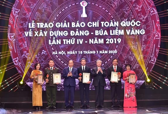 57 tác phẩm báo chí xuất sắc giành Giải Búa liềm vàng lần thứ IV - năm 2019