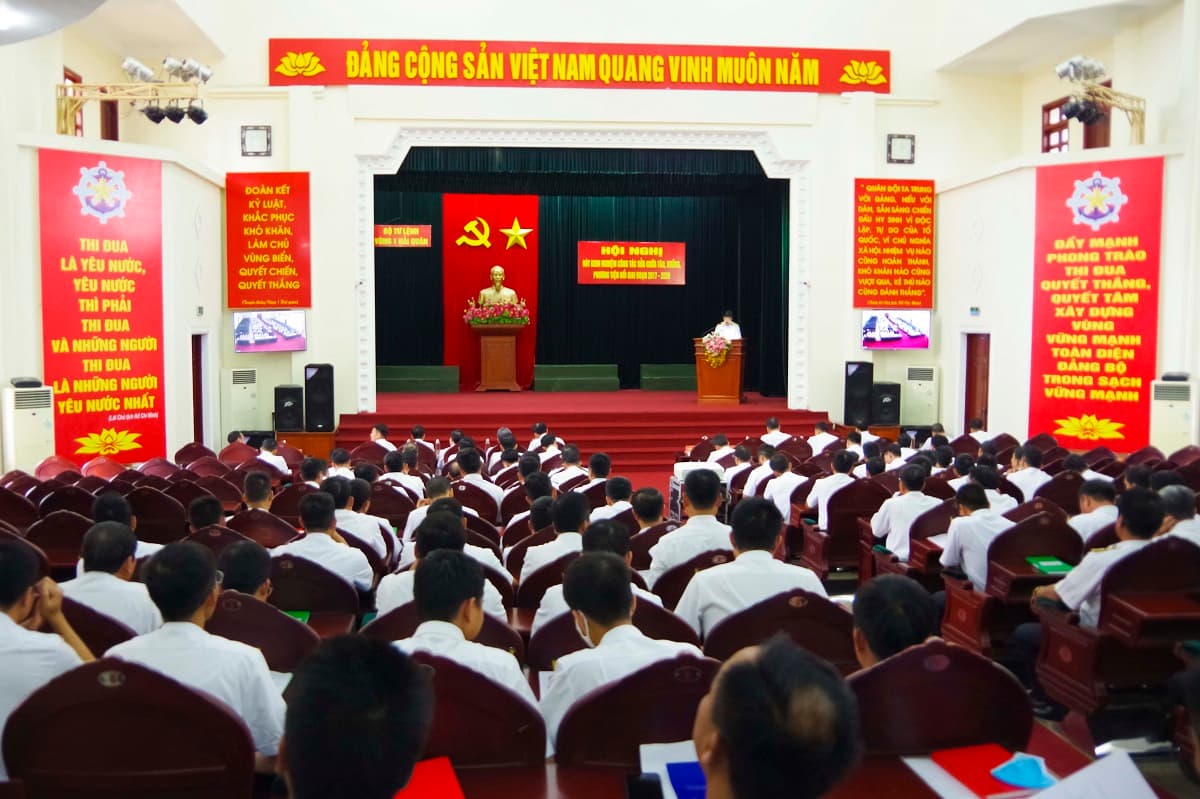 Vùng 1 rút kinh nghiệm công tác sửa chữa tàu, xuồng