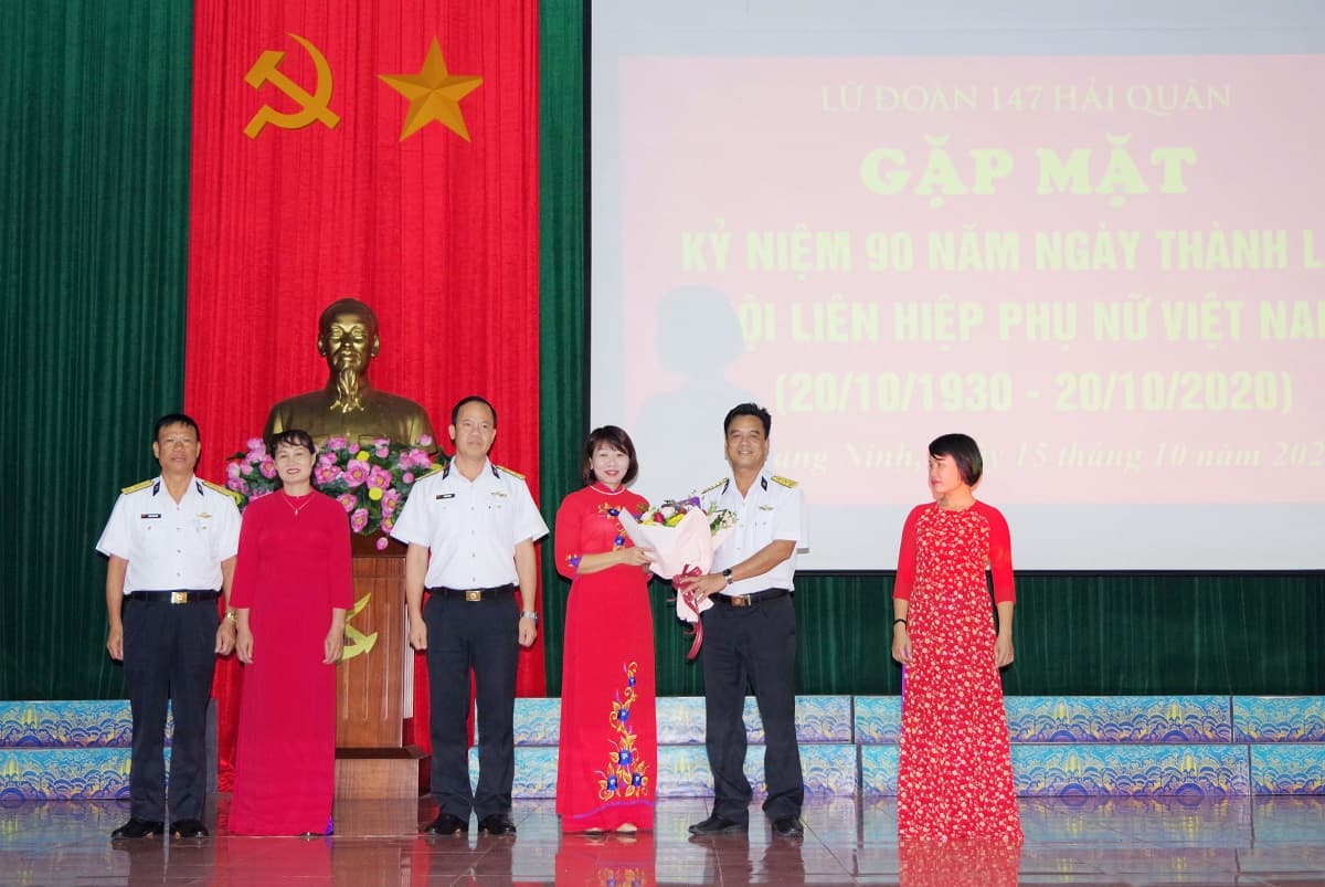 Lữ đoàn 147: Gặp mặt kỷ niệm 90 năm Ngày thành lập Hội LHPN Việt Nam