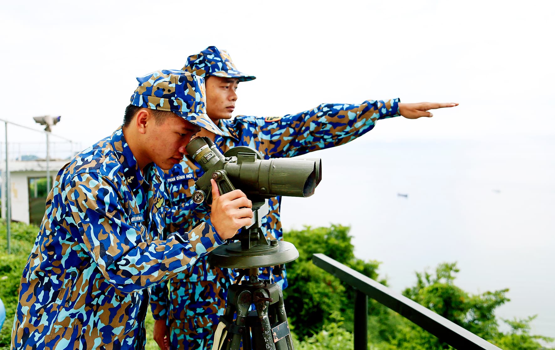 “Mắt thần” nơi phố biển