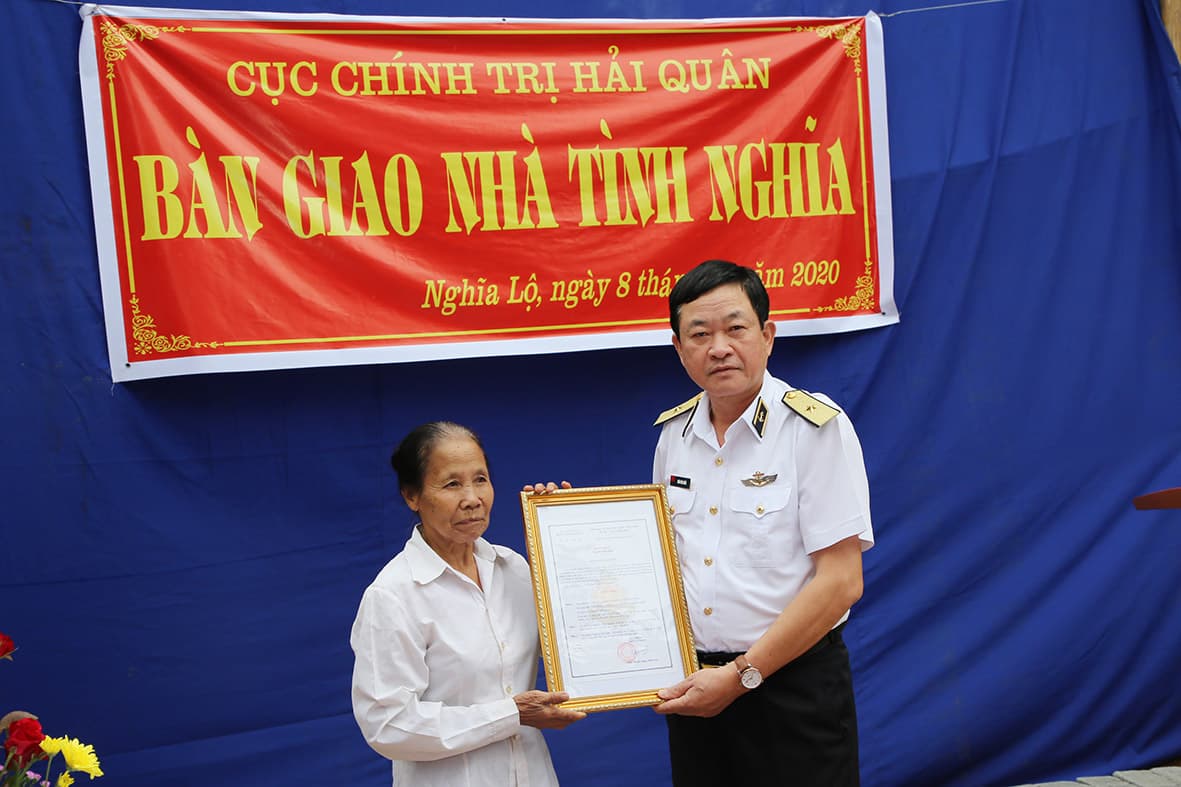 Cục Chính trị Hải quân tặng nhà tình nghĩa tại Yên Bái
