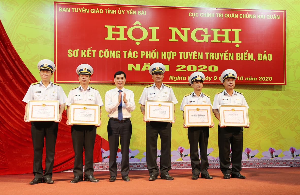 Ban Tuyên giáo Tỉnh ủy Yên Bái -Cục Chính trị Hải quân: Tiếp tục đẩy mạnh công tác phối hợp tuyên truyền biển, đảo