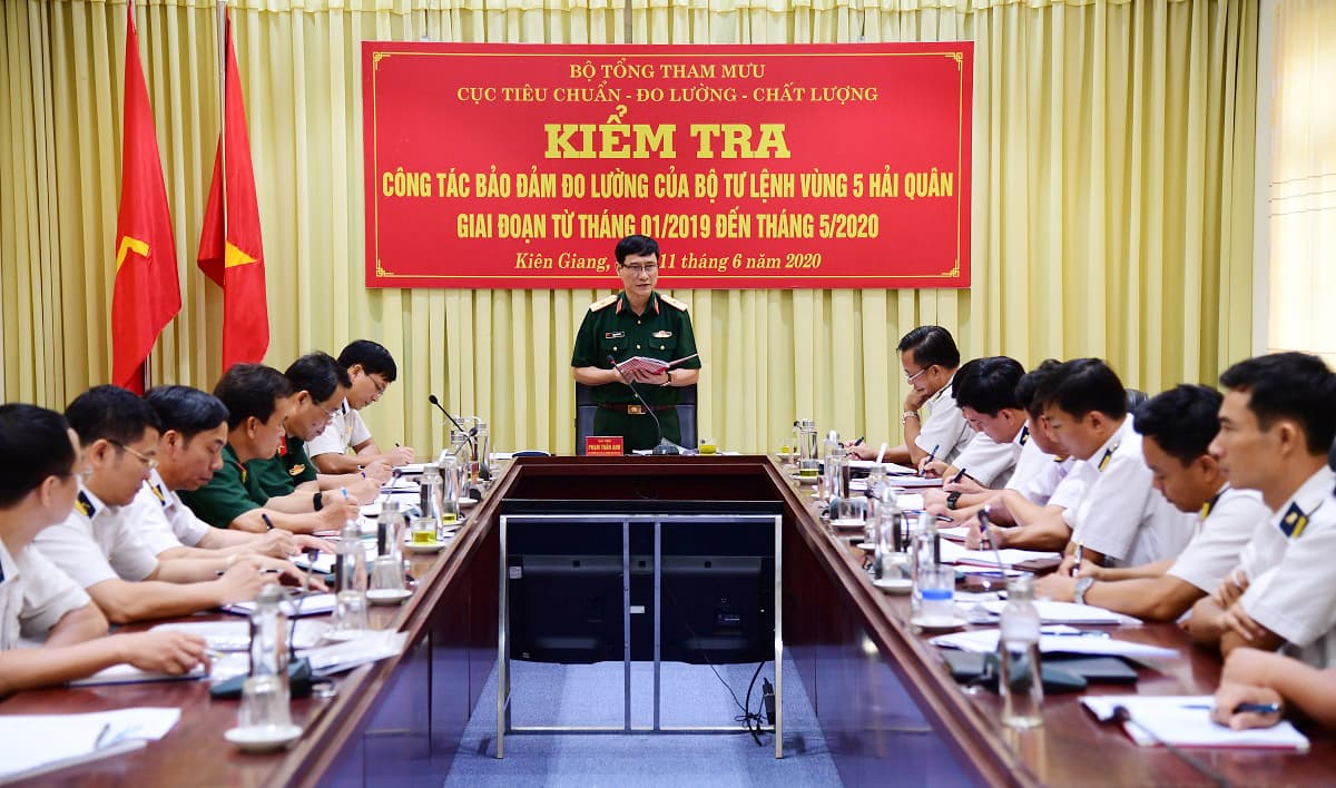 Đoàn công tác của Bộ Tổng Tham mưu kiểm tra Vùng 5 Hải quân