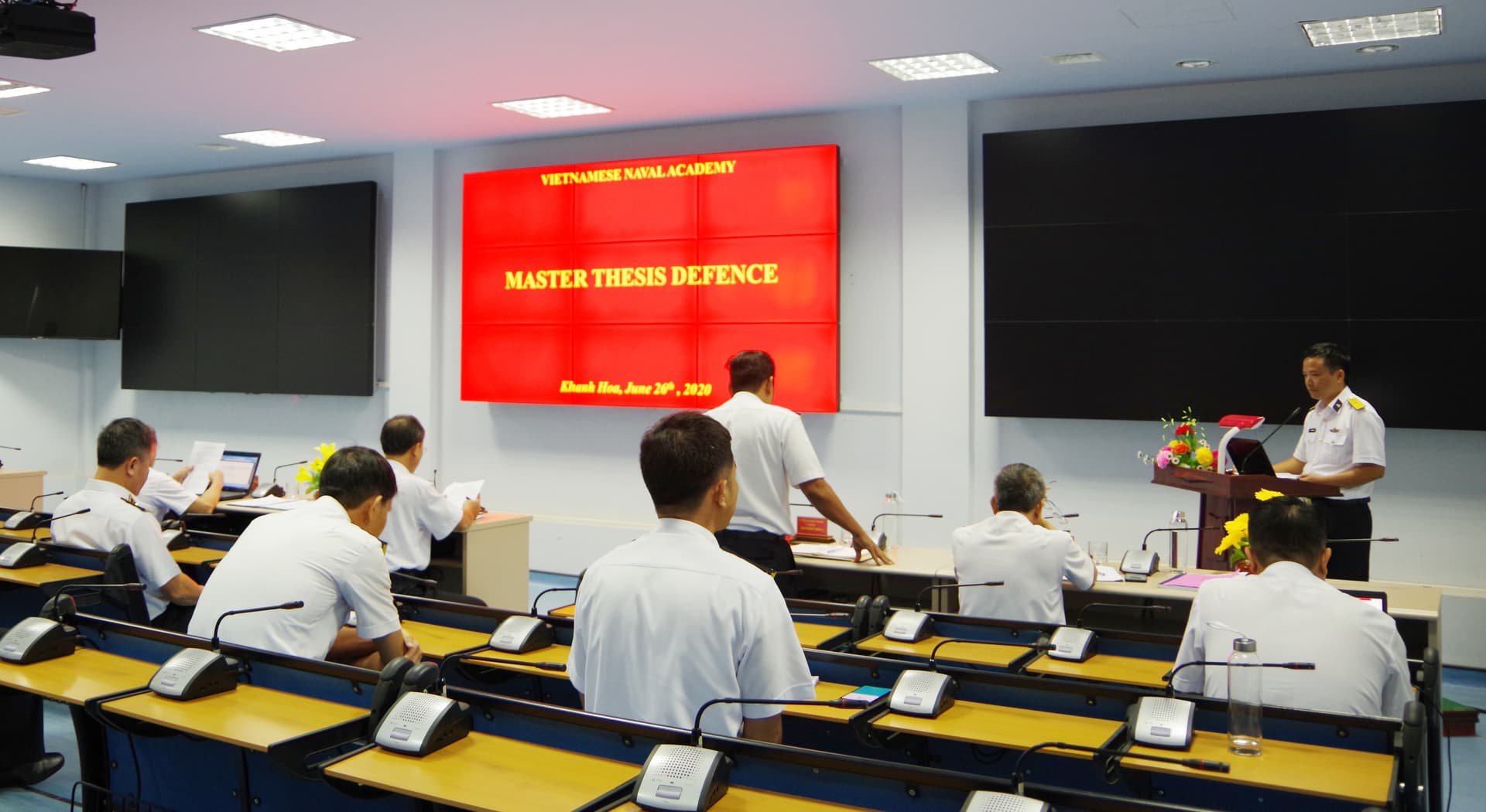 Học viện Hải quân đánh giá 16 luận văn thạc sĩ