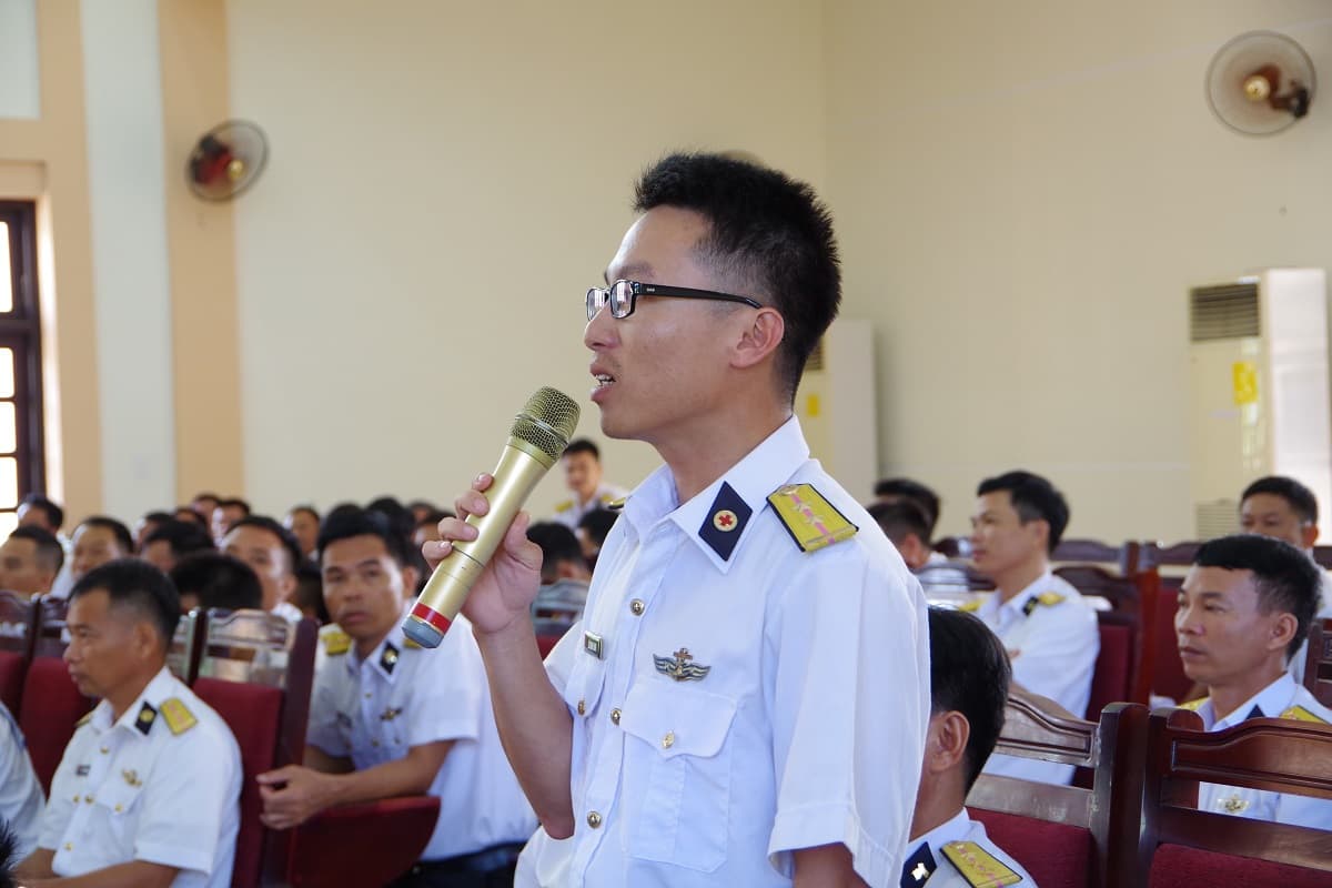 Vùng 4 tổ chức Hội nghị đối thoại dân chủ