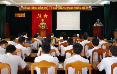 Lữ đoàn 167 bồi dưỡng nhận thức cho 63 đảng viên mới và đối tượng đảng