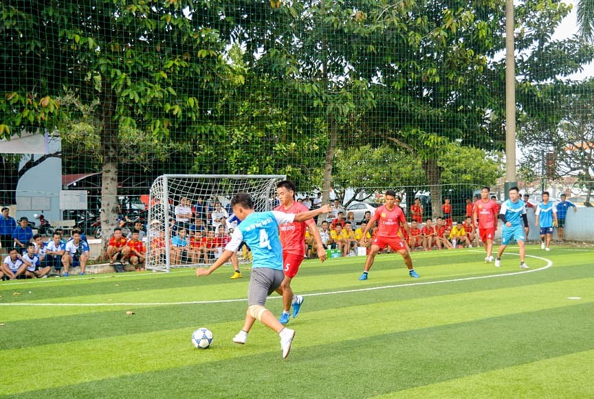 Các đơn vị Hải quân khu vực tỉnh Bà Rịa-Vũng Tàu tham gia giải bóng đá khối lực lượng vũ trang mở rộng