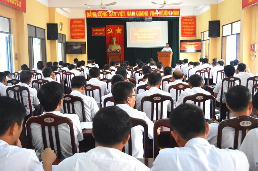 Tổng công ty Tân cảng Sài Gòn tuyên truyền Bộ quy tắc văn hóa ứng xử
