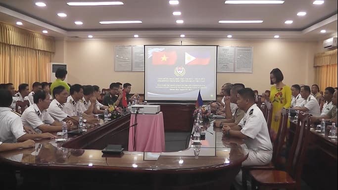 Đoàn cán bộ Học viện Chỉ huy-Tham mưu Philippines thăm, nghiên cứu thực tế tại Học viện Hải quân Việt Nam