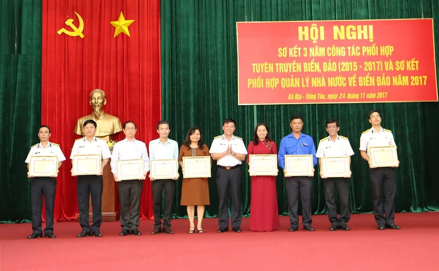 Cụm lực lượng Hải quân 2: Hội nghị sơ kết công tác phối hợp tuyên truyền biển, đảo