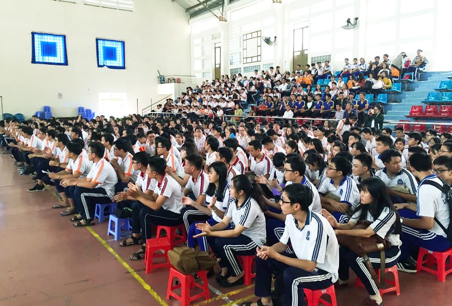 Vùng 5 Hải quân tuyên truyền biển, đảo cho hơn 6.200 giáo viên, học sinh