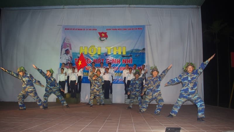 "Tiếng hát binh nhì" ở các đơn vị huấn luyện chiến sĩ mới