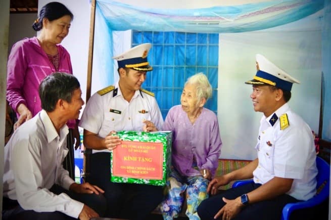Hiệu quả từ phong trào thi đua "Dân vận khéo" ở Lữ đoàn 682