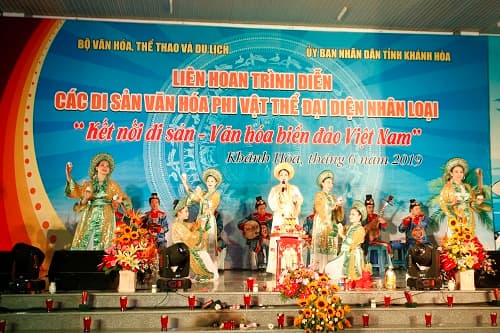 Trình diễn di sản văn hóa phi vật thể đại diện nhân loại tại Vùng 4 Hải quân