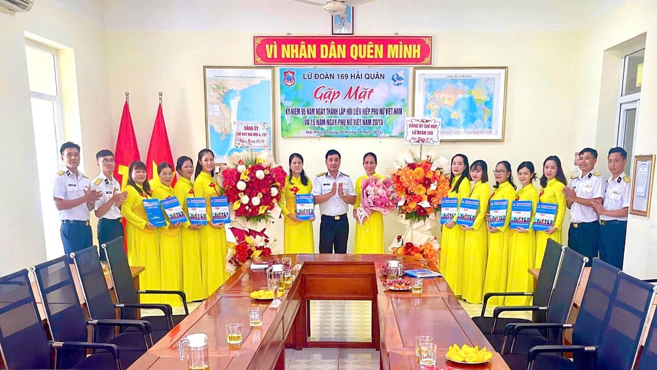 Lữ đoàn 169 gặp mặt kỷ niệm 95 năm Ngày thành lập Hội Liên hiệp Phụ nữ Việt Nam