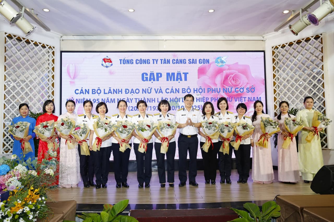 Binh đoàn 20: Gặp mặt cán bộ lãnh đạo nữ và cán bộ hội phụ nữ
