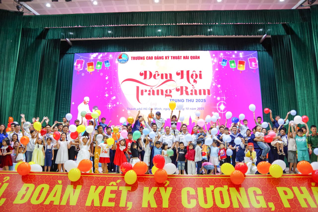 “Đêm hội trăng rằm” ở Trường Cao đẳng Kỹ thuật Hải quân