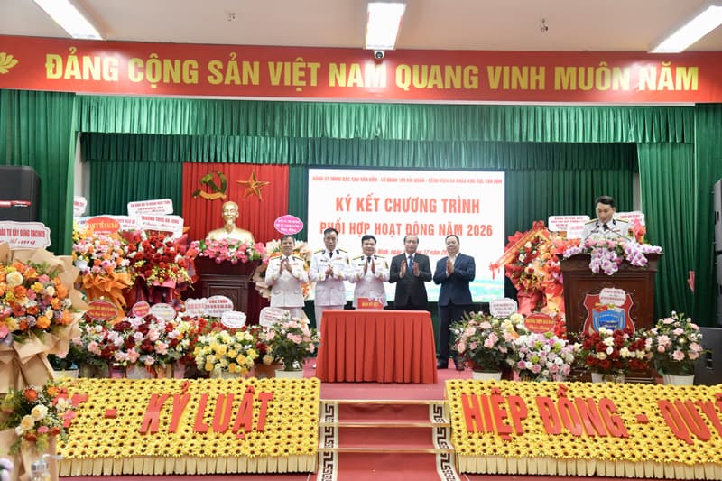 Lữ đoàn 169 tổ chức Hội nghị gặp mặt đoàn kết quân dân