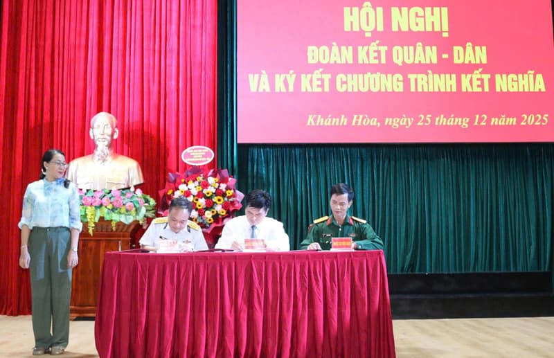 Nhà máy Z753 ký kết chương trình phối hợp hoạt động kết nghĩa năm 2026