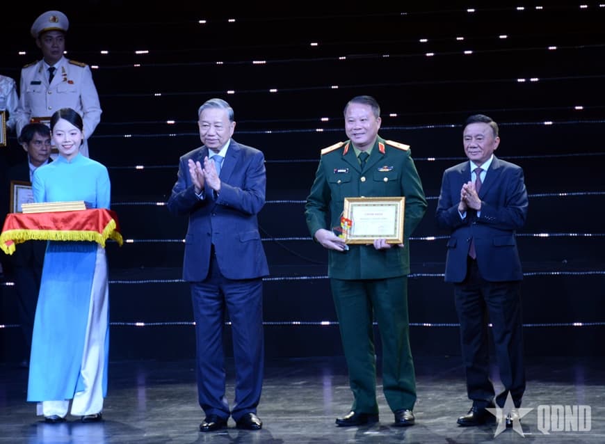 Tổng Bí thư Tô Lâm dự Chương trình “Hồ Chí Minh - Hành trình khát vọng 2025”