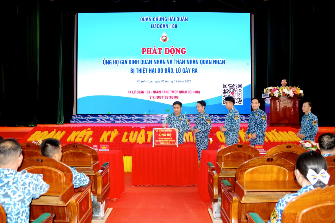 Lữ đoàn 189 phát động quyên góp ủng hộ khắc phục thiệt hại do mưa, lũ