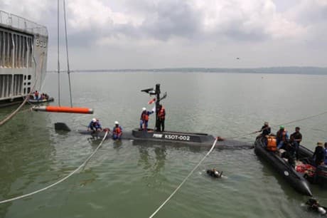 Tàu ngầm không người lái KSOT