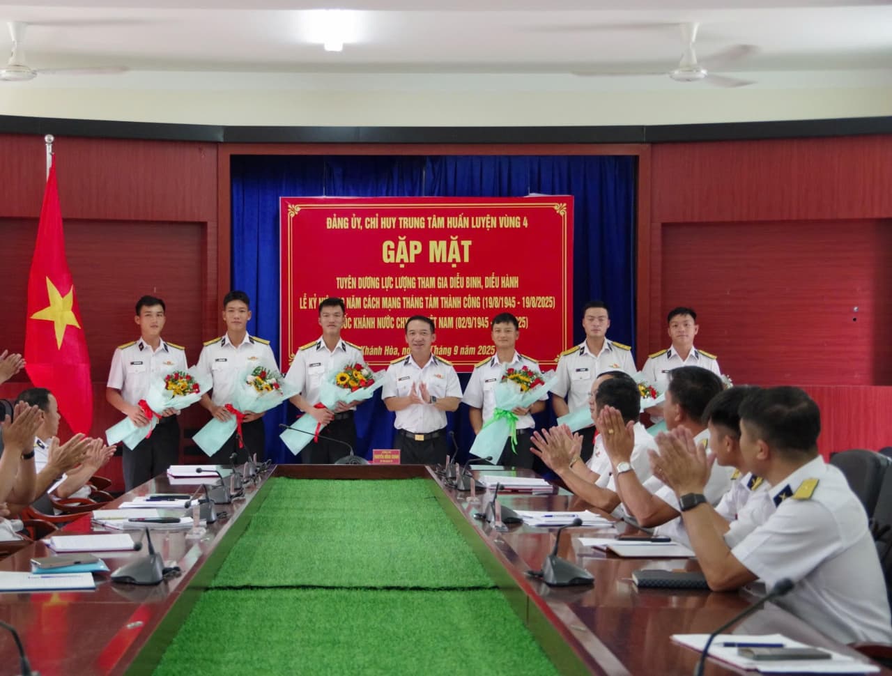Trung tâm Huấn luyện Vùng 4 gặp mặt, tuyên dương lực lượng tham gia A80