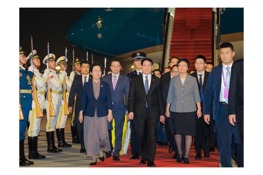 Chủ tịch nước Lương Cường đến Bắc Kinh tham dự lễ kỷ niệm 80 năm chiến thắng phát xít và làm việc tại Trung Quốc