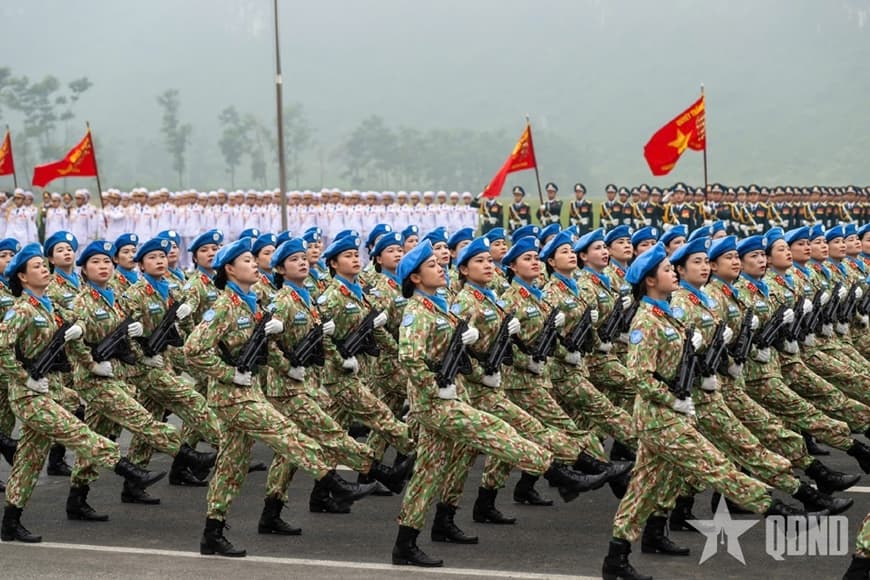 Đẩy mạnh đối ngoại, hội nhập quốc tế cùng với quốc phòng, an ninh là nhiệm vụ “trọng yếu, thường xuyên”