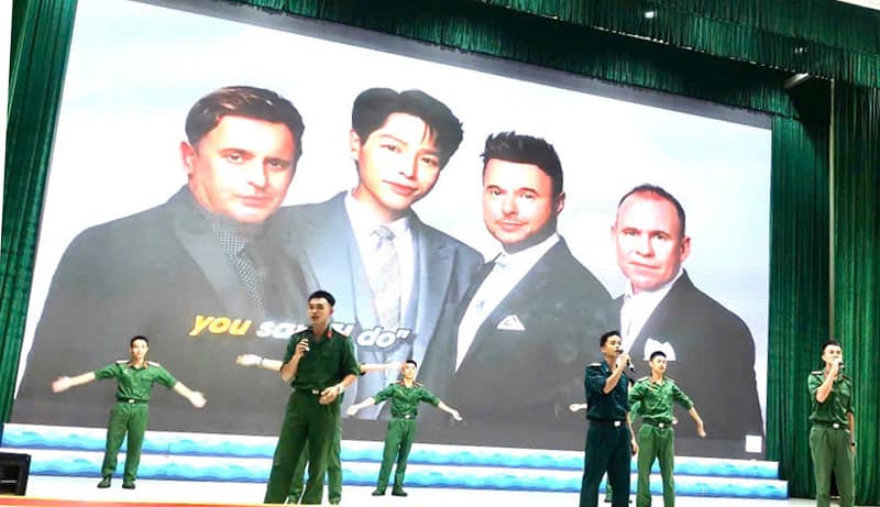 Trường Cao đẳng Kỹ thuật Hải quân sinh hoạt Câu lạc bộ tiếng Anh tháng 11