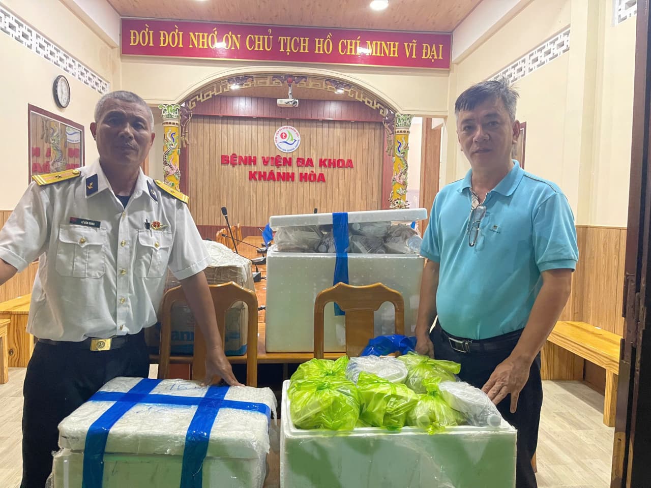 Khu đô thị Căn cứ quân sự Cam Ranh quyên góp hỗ trợ người dân Khánh Hòa khắc phục thiên tai